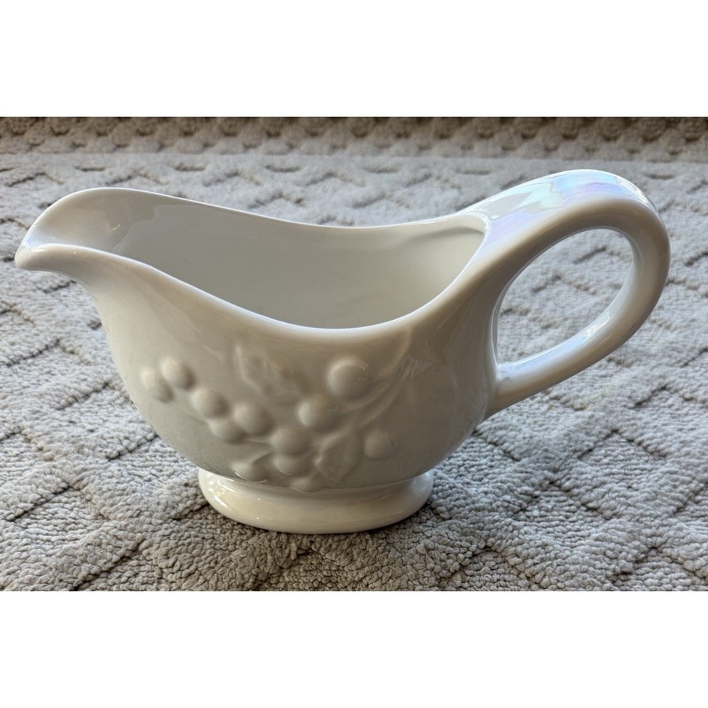 Better Home And Gardens Heritage Collection Earthenware Gravy Boat White Color
